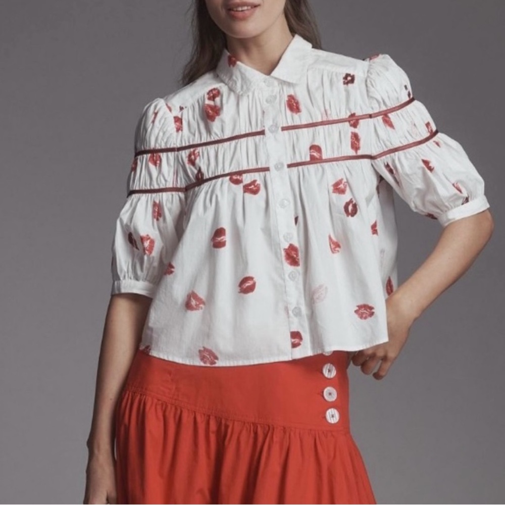 Anthropologie Maeve White Blouse with Red Kiss Print